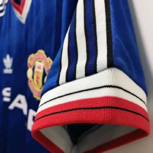 Retro Manchester United 1986/88 Third Jersey - Image 16