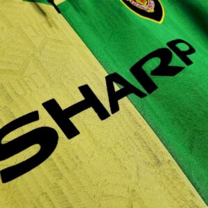 Retro Manchester United 1992/94 Third Long Sleeves Jersey - Image 15