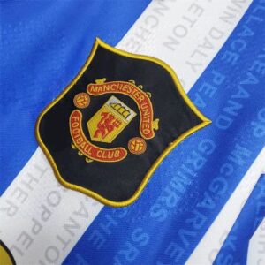 Retro Manchester United 1994/96 Away Jersey - Image 5