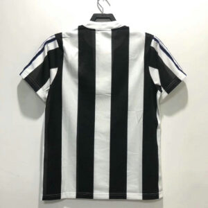Retro Newcastle United 1995/97 Home Jersey - Image 12
