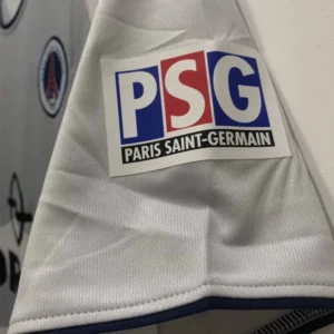 Retro Paris Saint-Germain 2001-2002 Away Jersey - Image 5