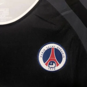 Retro Paris Saint-Germain 2001-2002 Third Jersey - Image 4