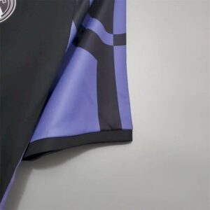 Retro Real Madrid 2015/16 Third Jersey - Image 6