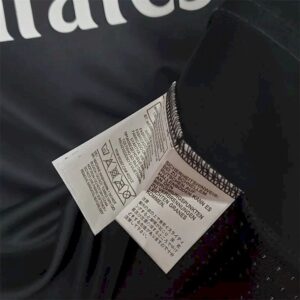 Retro Real Madrid 2015/16 Third Jersey - Image 7