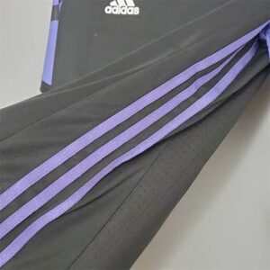Retro Real Madrid 2015/16 Third Jersey - Image 8