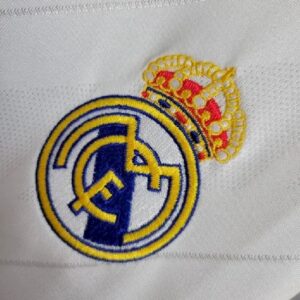 Retro Real Madrid 2017/18 Home Long Sleeve Jersey - Image 6