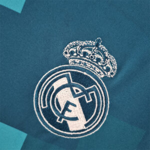 Retro Real Madrid 2017/18 Third Long Sleeves Jersey - Image 5