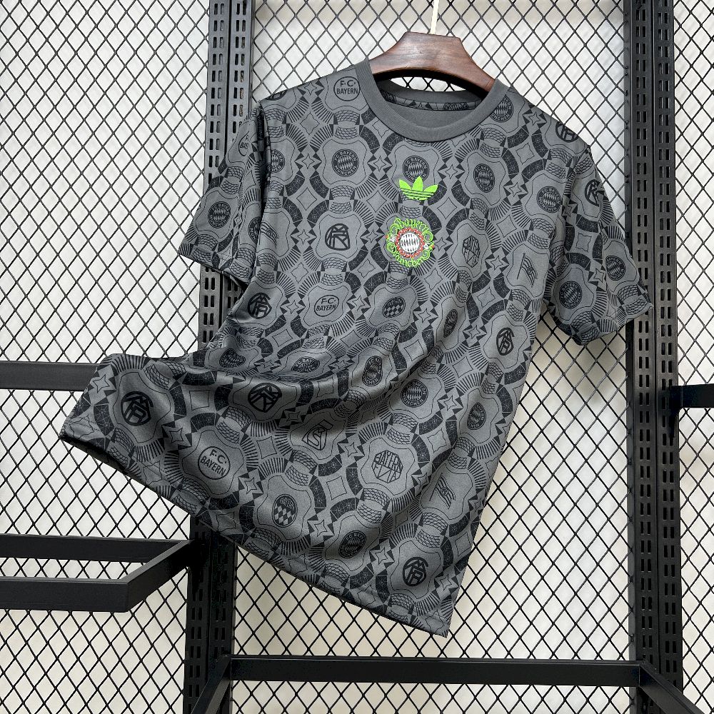 Mens Bayern Munich 2025/26 Wiesn T-Shirt Jersey